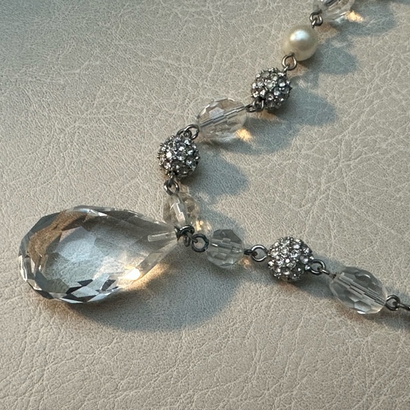 NWT Ann Taylor Pearl Crystal Necklace - Picture 2 of 4
